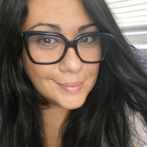 Meet your Posher, Roxy